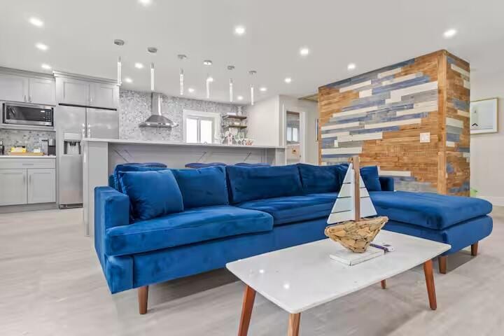 322 NW 4th Avenue — photo 4