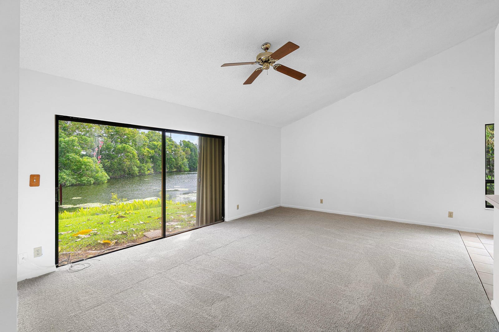 9297 Laurel Green Drive — photo 11