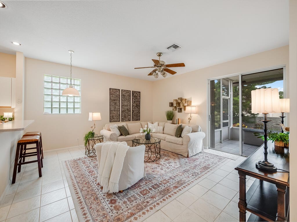 8540 Cypress Glen Court — photo 6