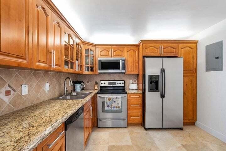 3546 S Ocean Boulevard 923 — photo 8