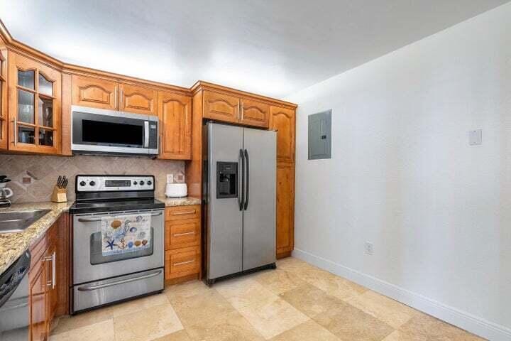 3546 S Ocean Boulevard 923 — photo 9