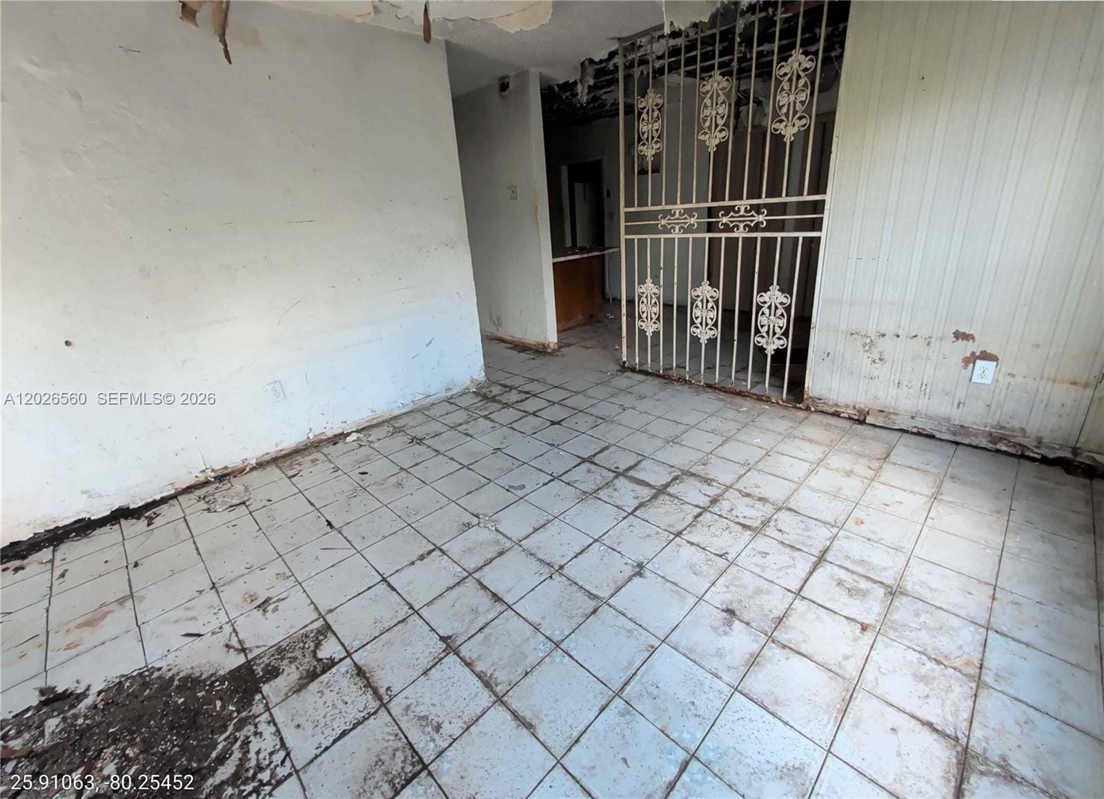 820 Curtiss Drive, Opa-Locka, FL 33054 photo 10