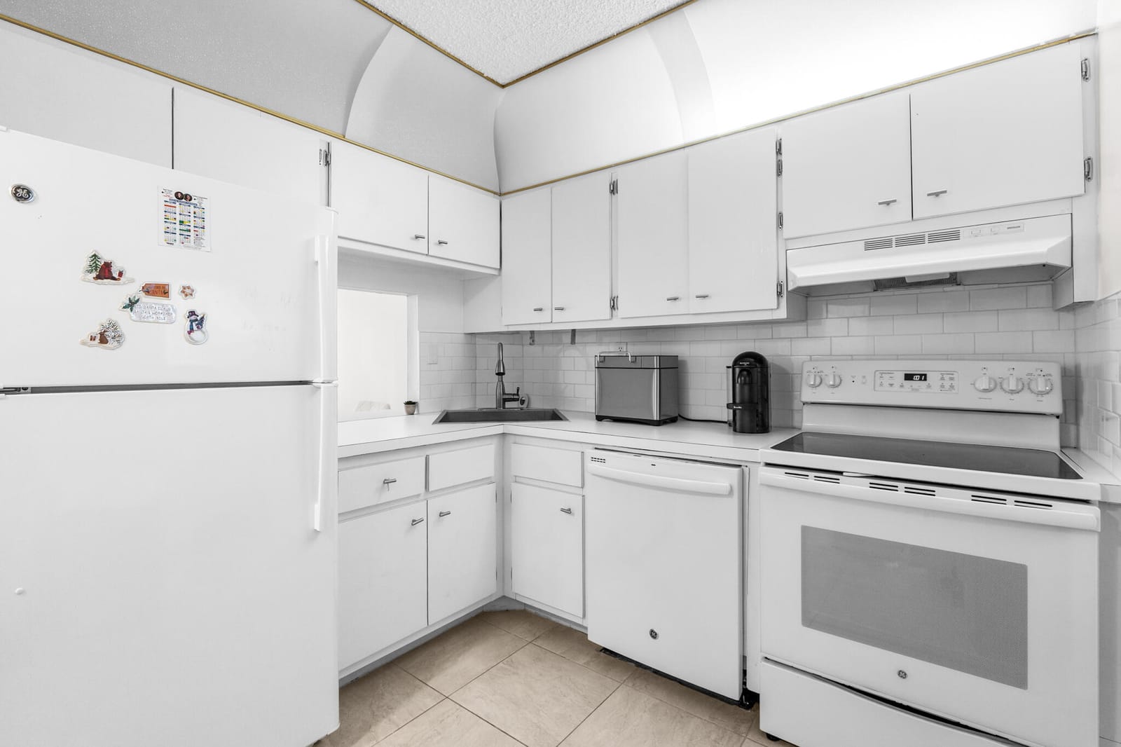 4501 NE 21 Avenue 406 — photo 8
