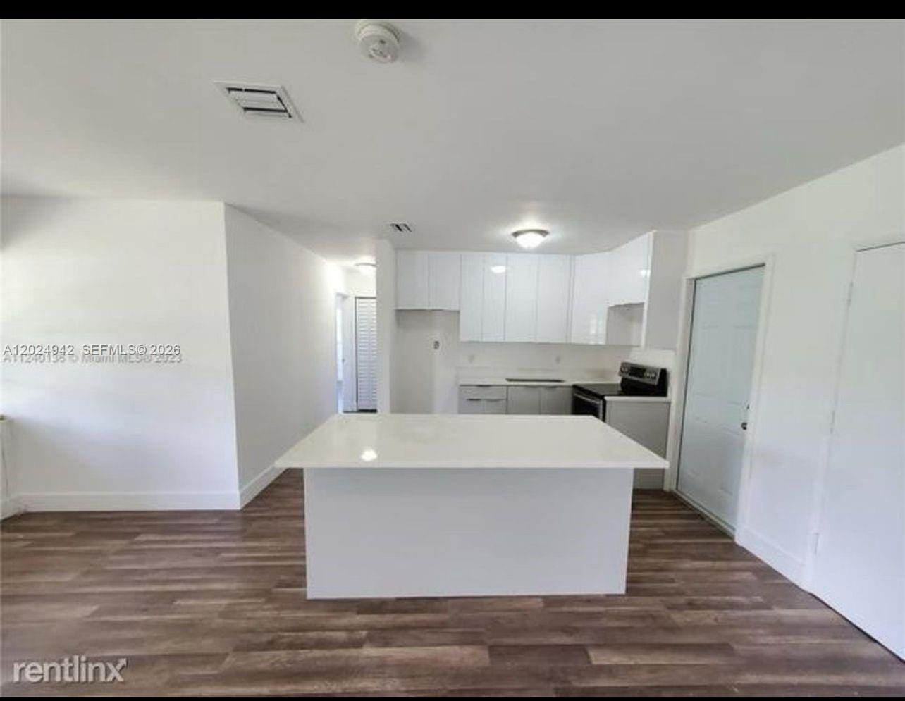 1770 NE 170th Street — photo 3