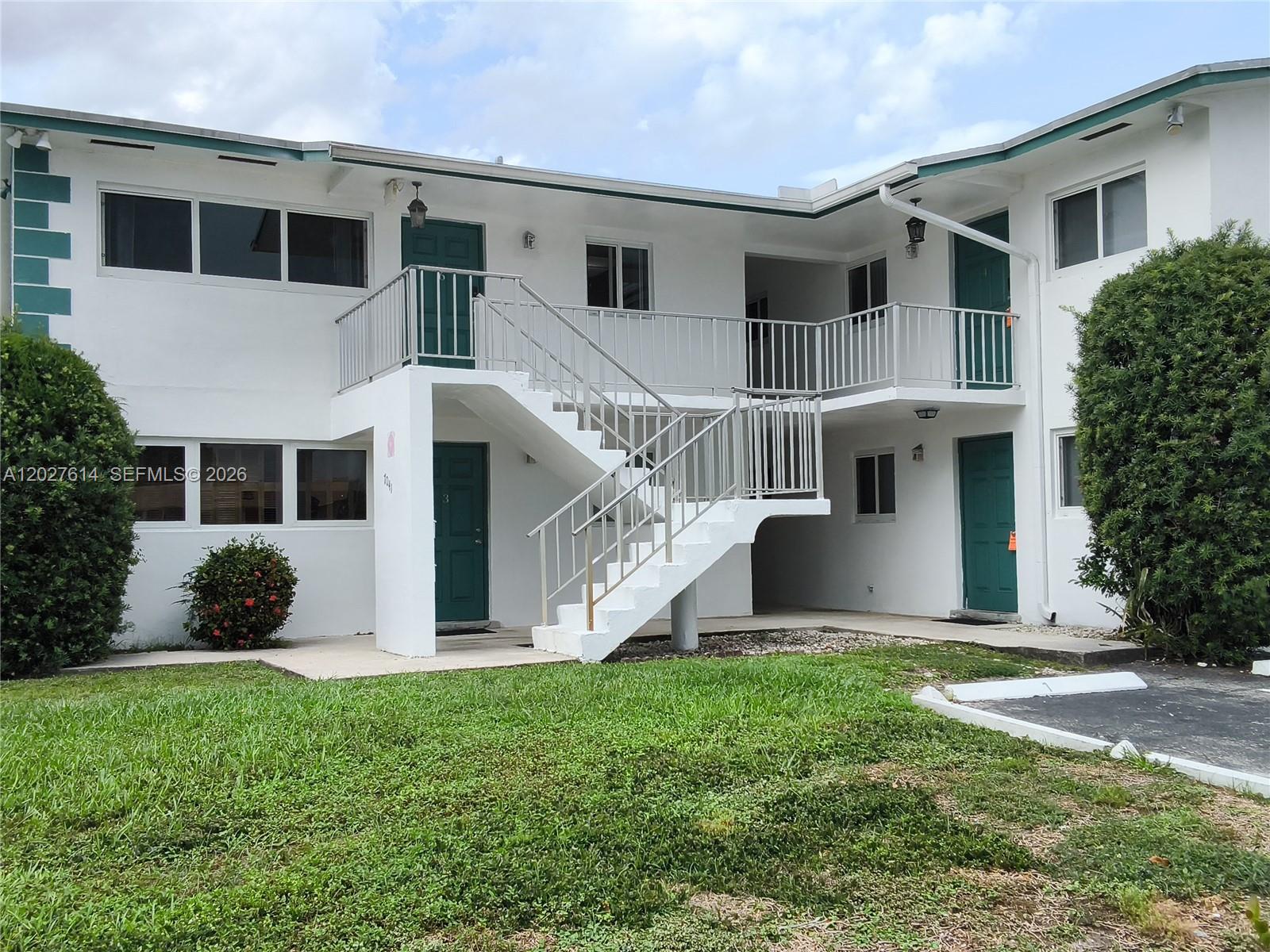 7041 Pembroke Road 2, Pembroke Pines, FL 33023, Pembroke Pines