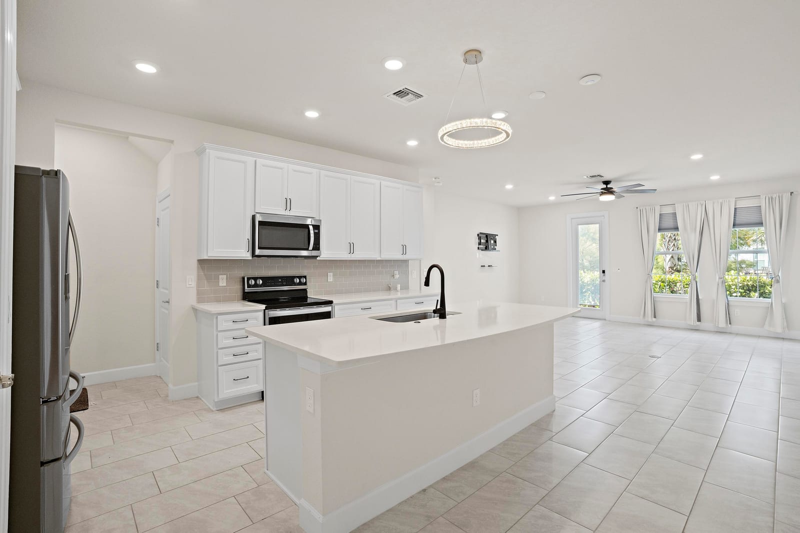 1866 SE Tarni Way — photo 11