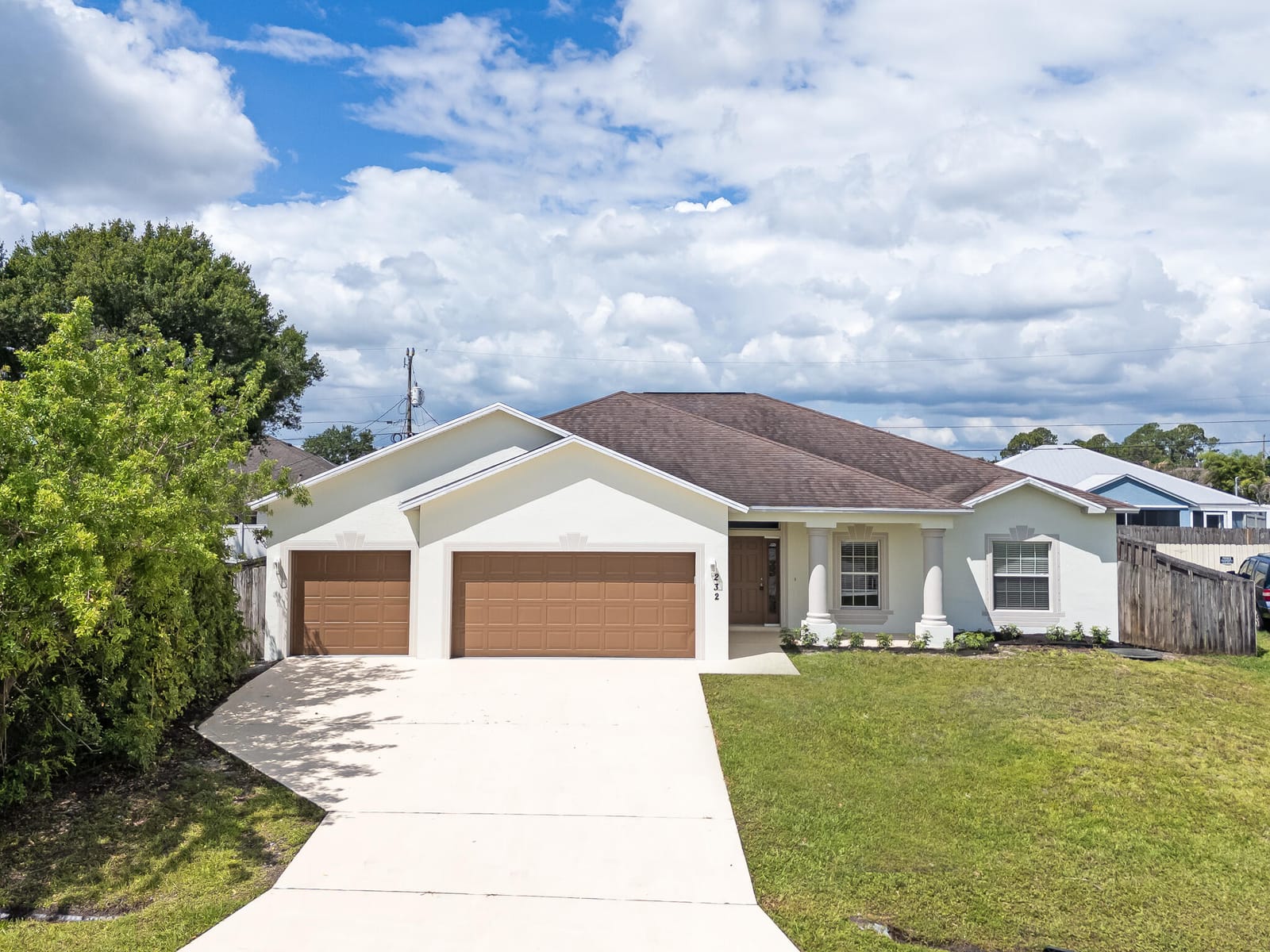 232 SW Aldoro Place — photo 3