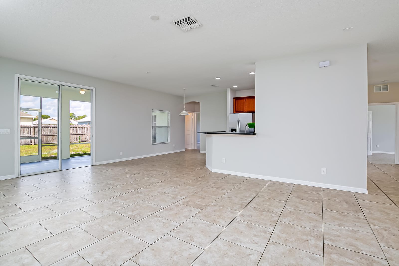 232 SW Aldoro Place — photo 6