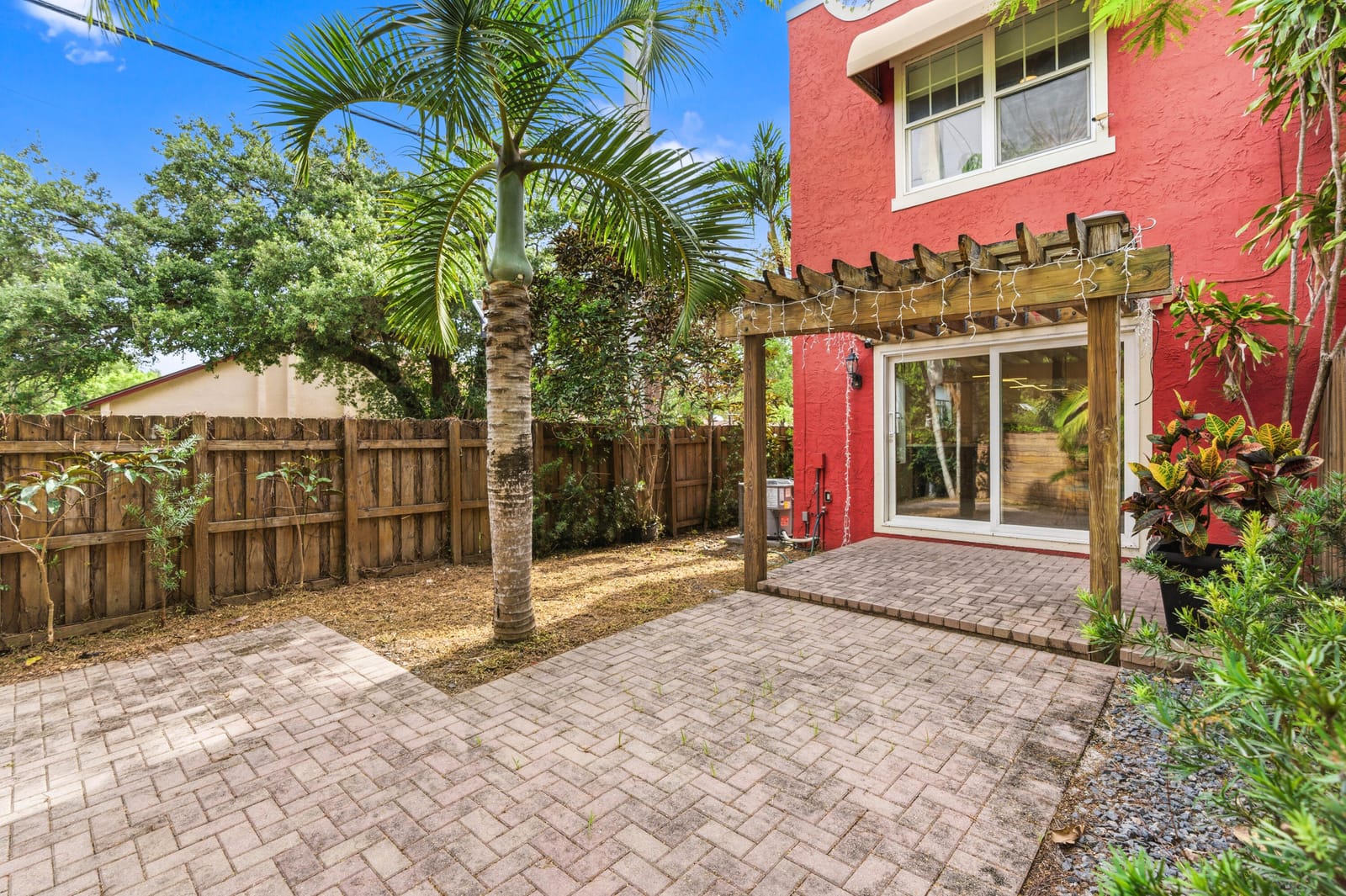 645 NW 2nd Avenue, Fort Lauderdale, FL 33311 photo 25
