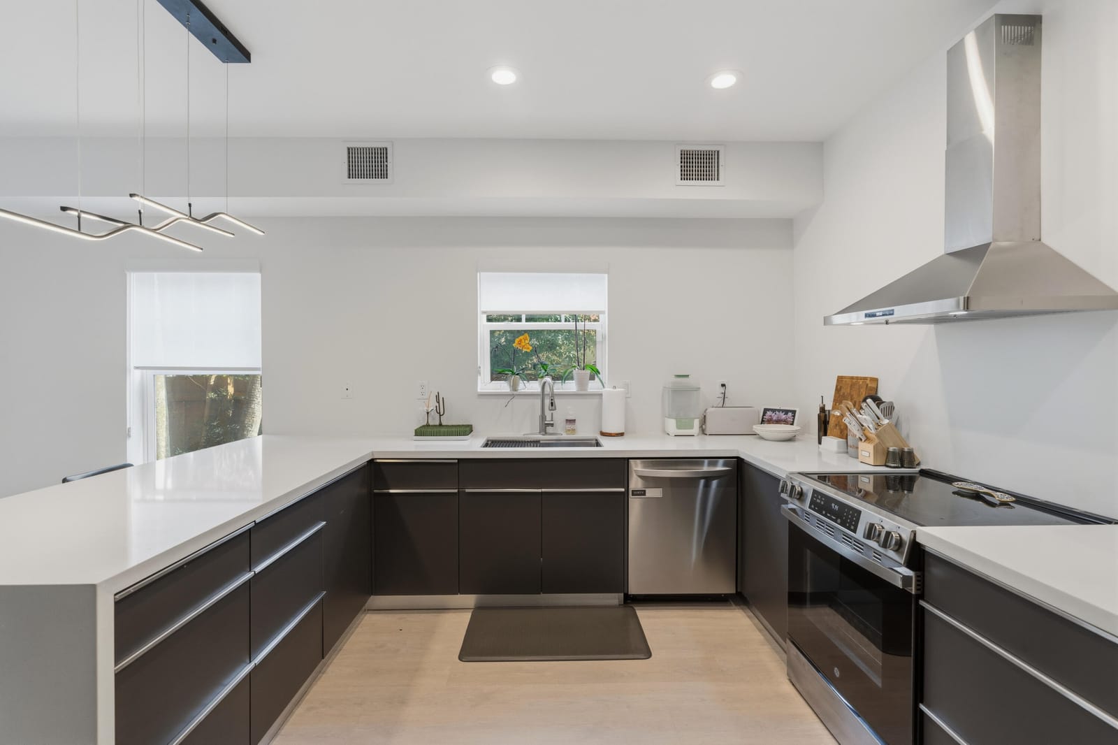 645 NW 2nd Avenue, Fort Lauderdale, FL 33311 photo 7