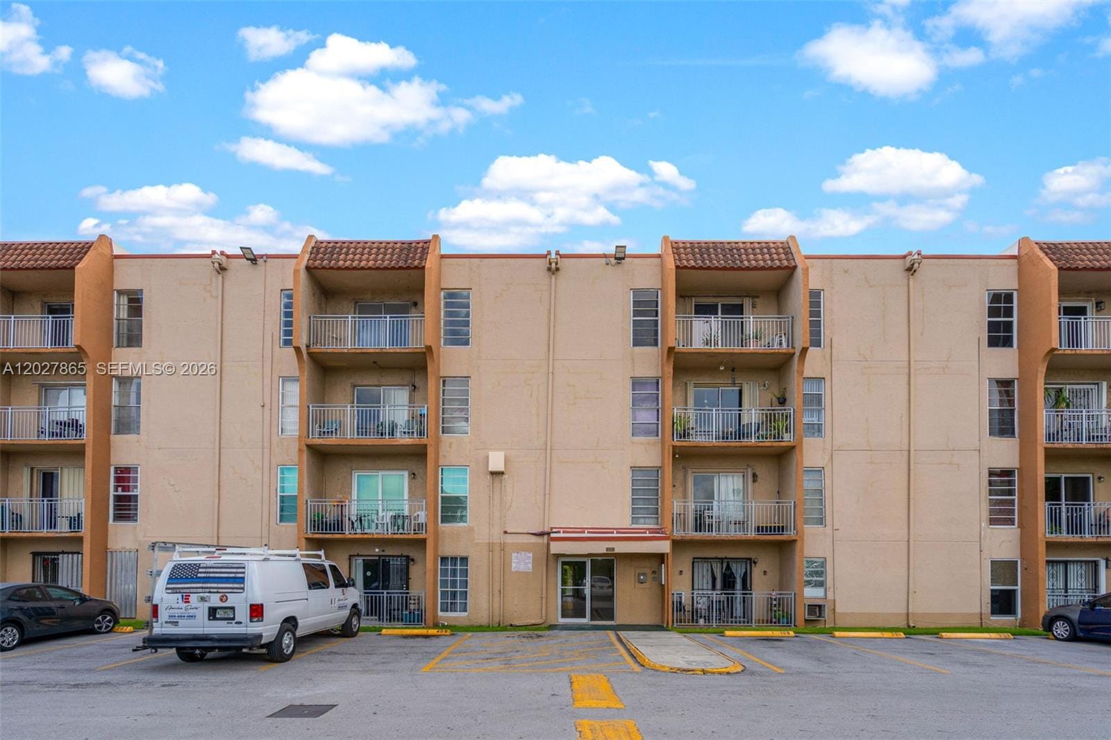 4713 NW 7th Street 4041, Miami, FL 33126 photo 3