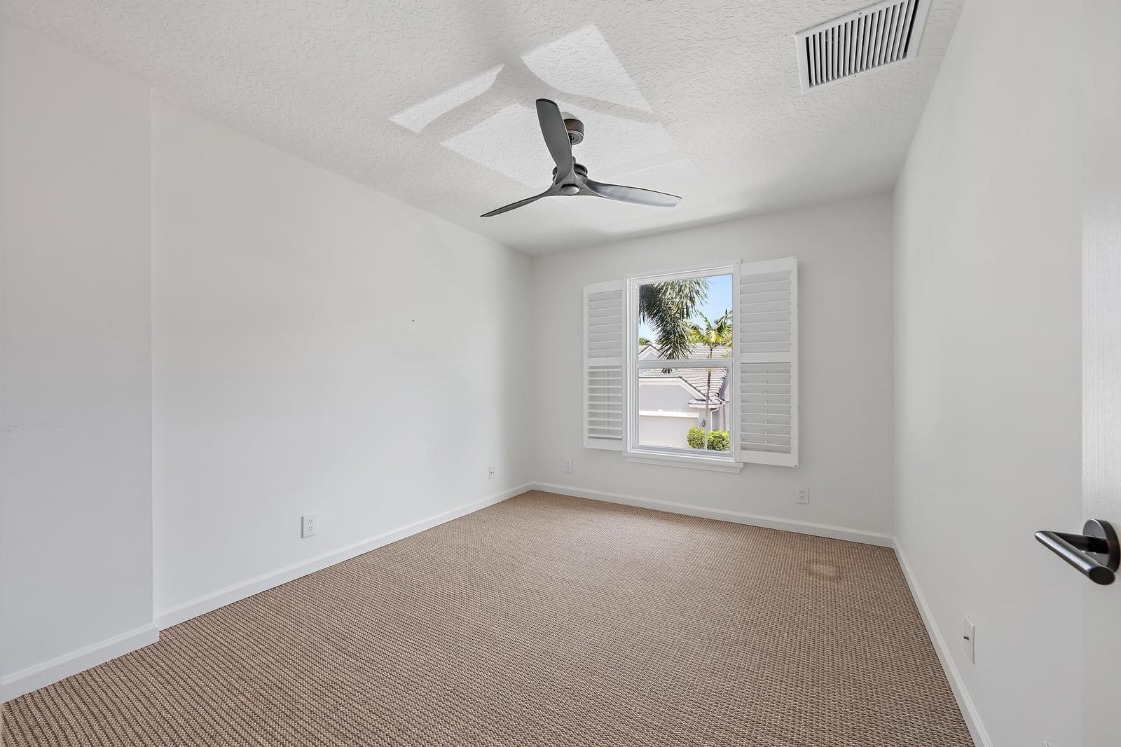 76 Princewood Lane — photo 3