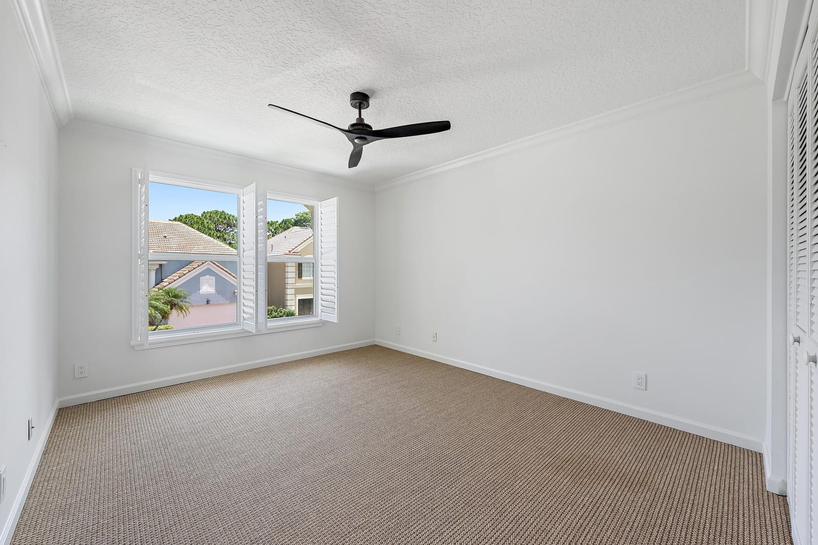 76 Princewood Lane — photo 4