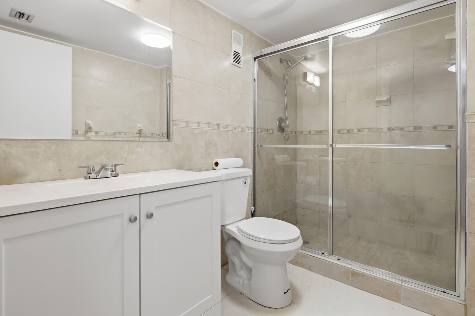 661 NE 195th Street 310 — photo 9