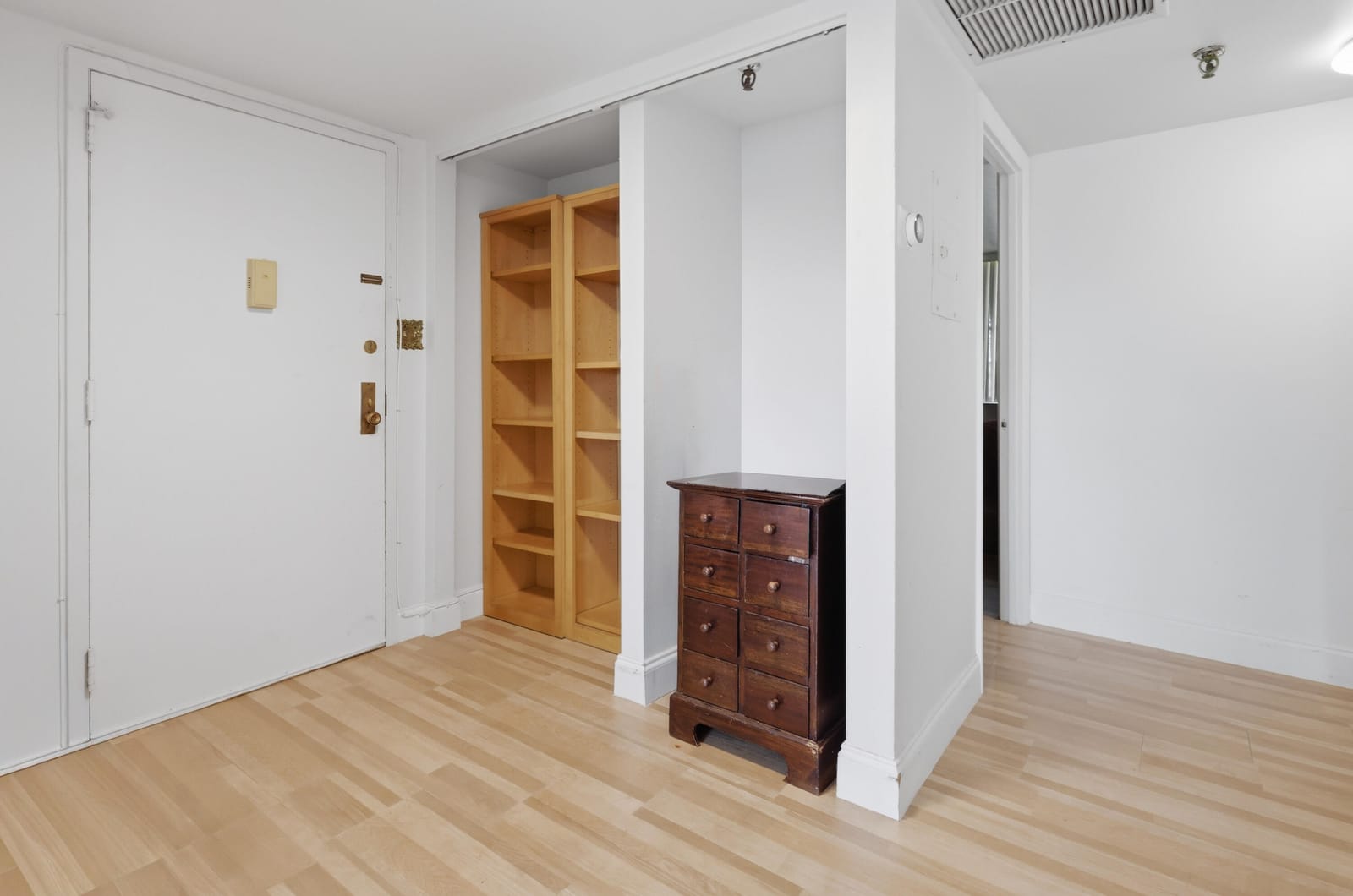 661 NE 195th Street 310 — photo 11