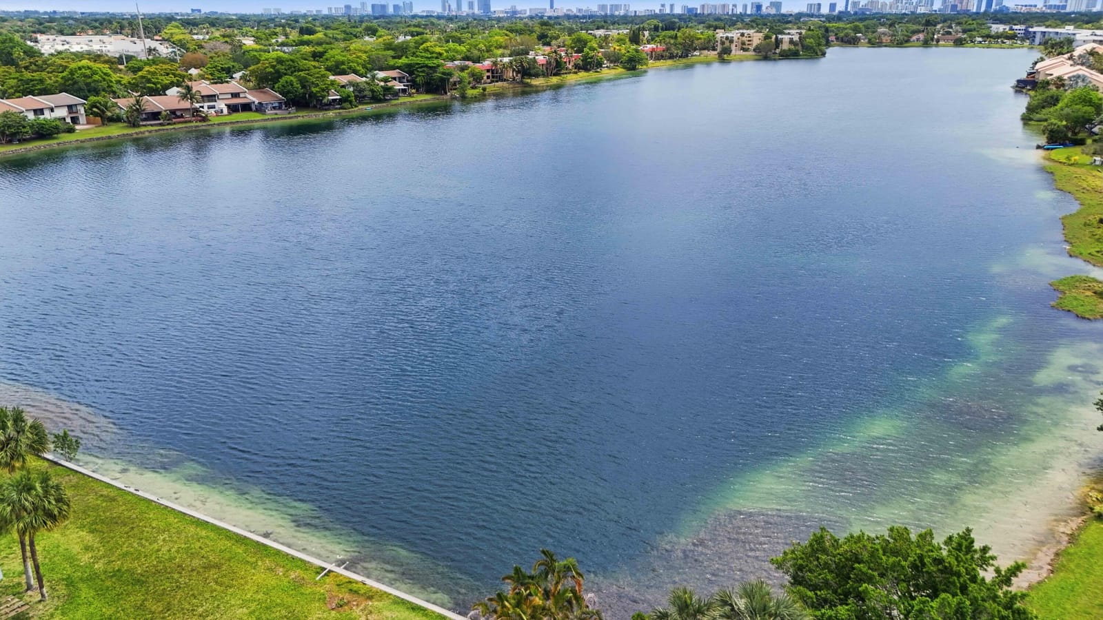 661 NE 195th Street 310, Miami, FL 33179 photo 13