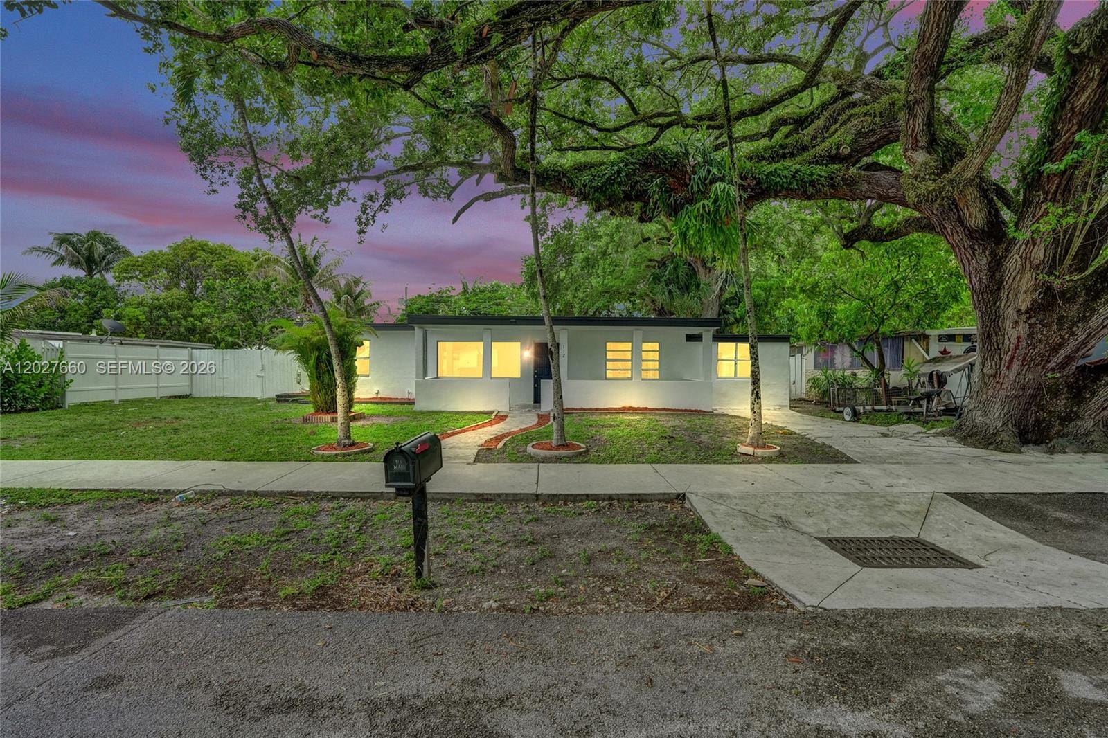 112 Edmund Road, West Park, FL 33023