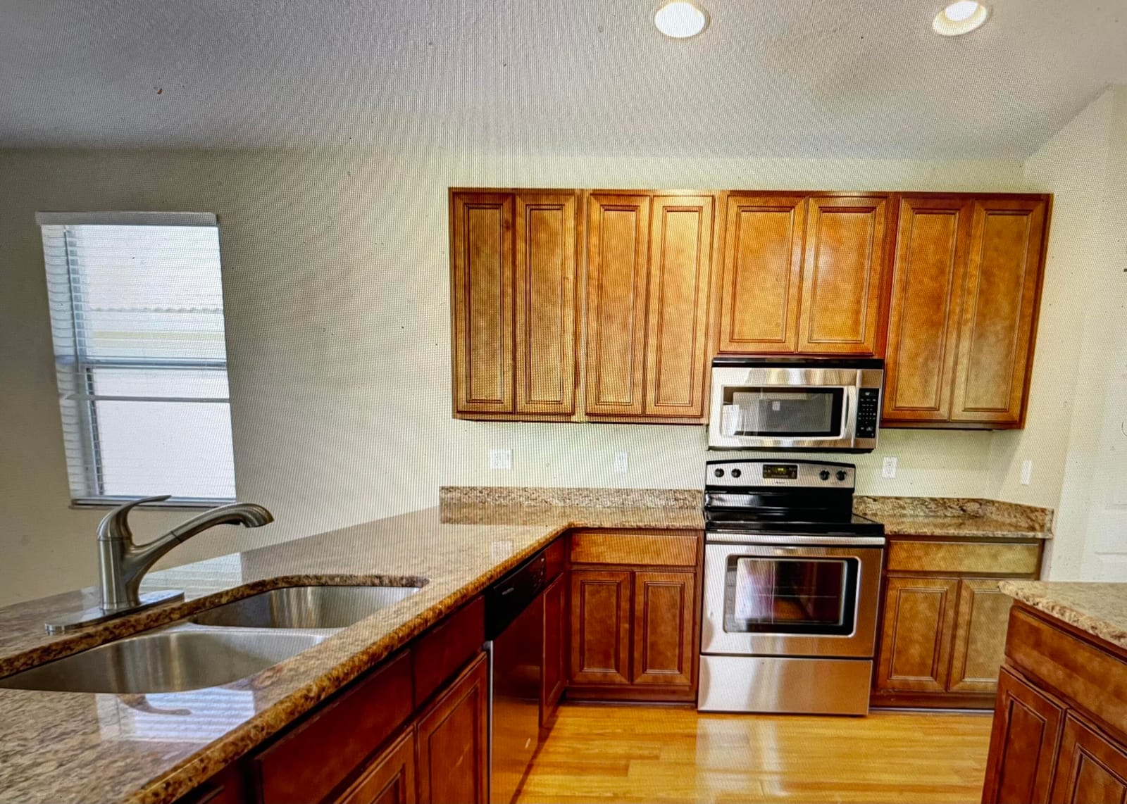 730 NW Leonardo Circle — photo 6