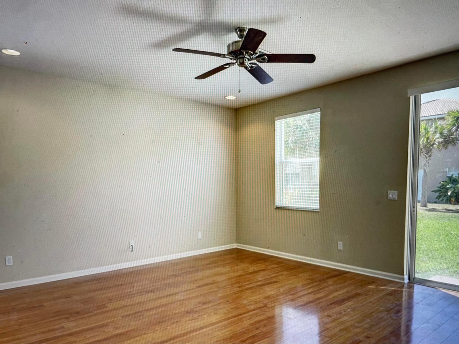 730 NW Leonardo Circle — photo 9