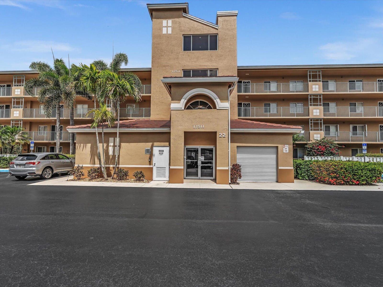 12511 Imperial Isle Drive 402, Boynton Beach, FL 33437 photo 3