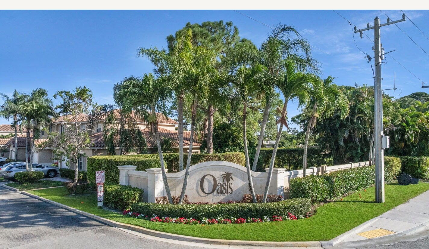 6410 Park Lake Circle, Boynton Beach, FL 33437 photo 2