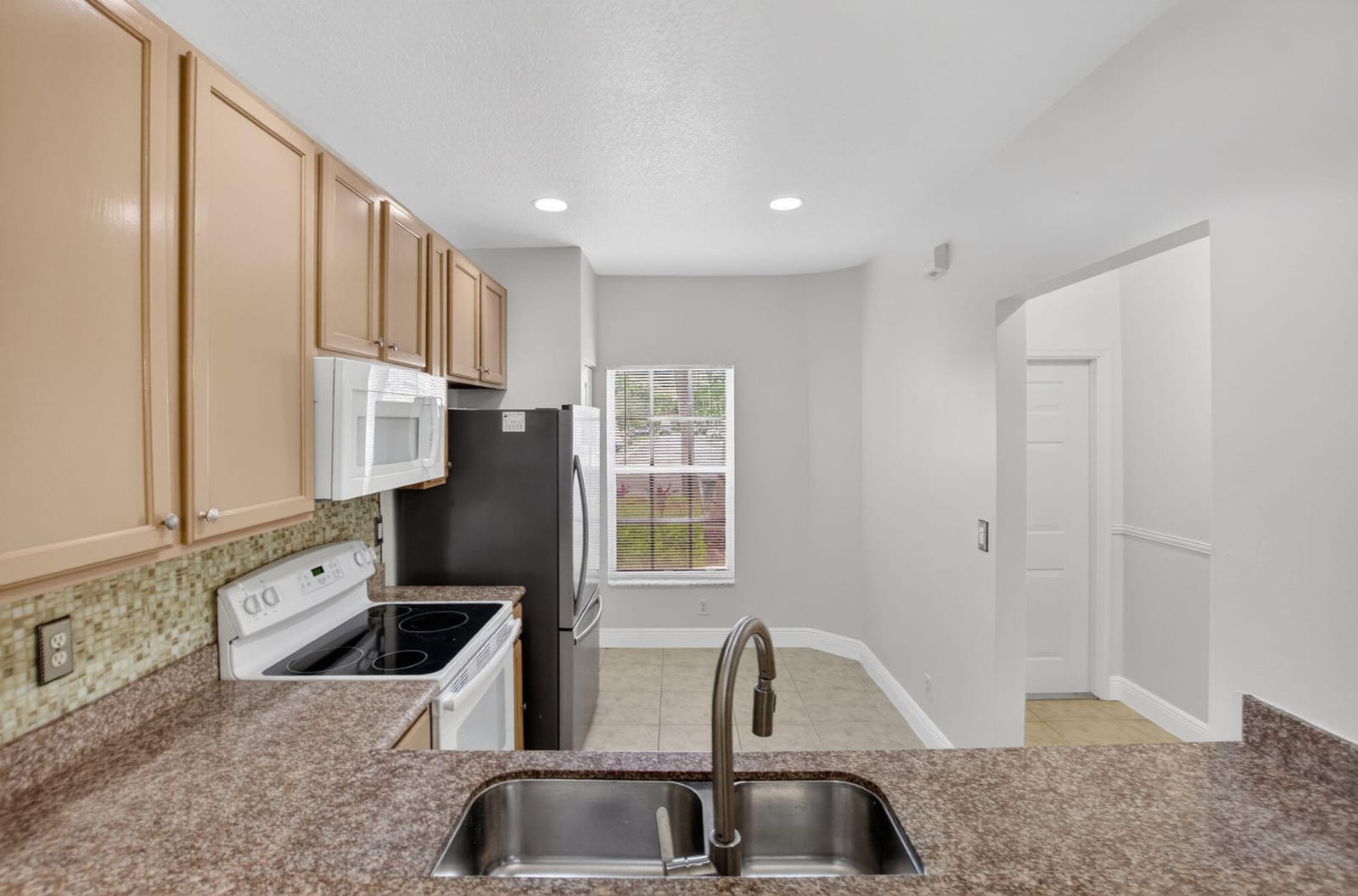 6410 Park Lake Circle, Boynton Beach, FL 33437 photo 4
