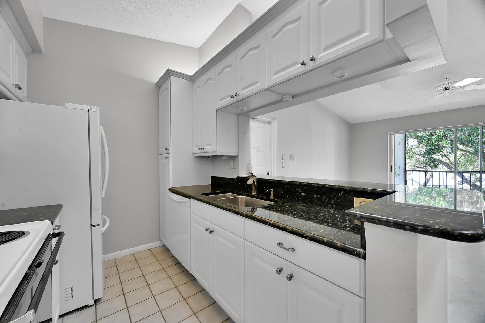 2516 SE Anchorage Cove H-3 — photo 9