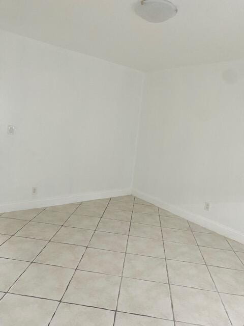 2837 NE 30th Street 2 — photo 5
