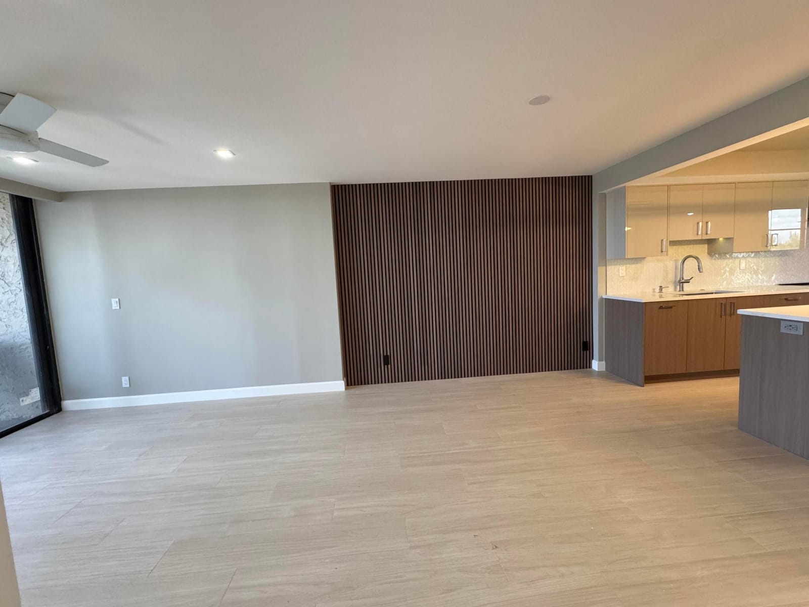 12 Royal Palm Way 603 — photo 11