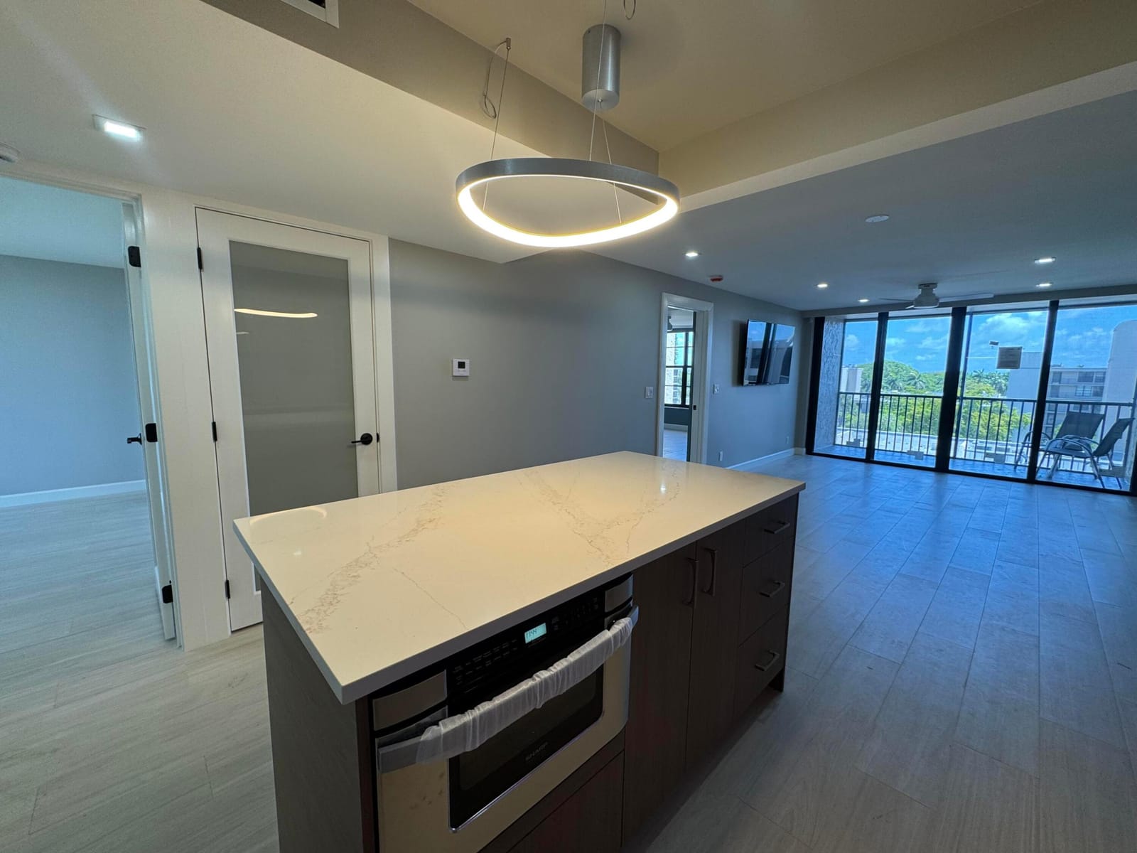 12 Royal Palm Way 603 — photo 10