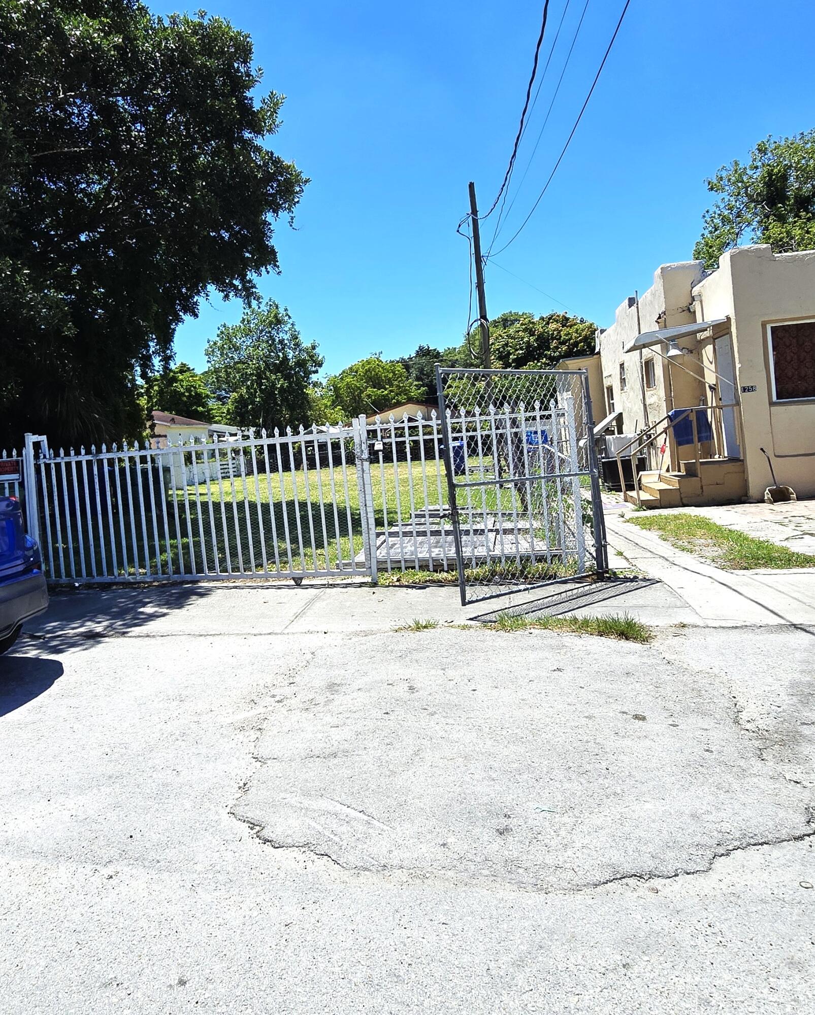 1252 NW 35th Street, Miami, FL 33142, Miami