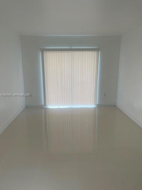 16465 NE 22nd Avenue 110, North Miami Beach, FL 33160, North Miami Beach
