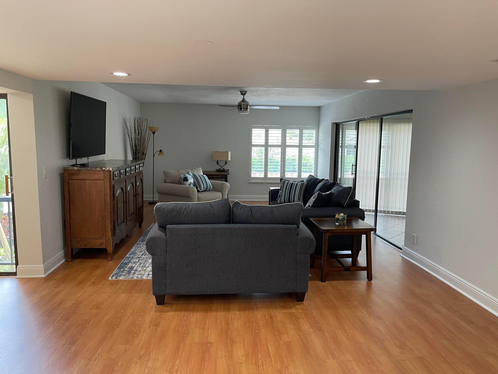 1660 Twelve Oaks Way 203 — photo 6