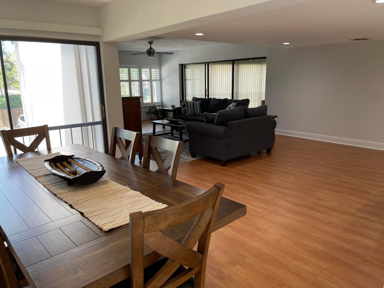 1660 Twelve Oaks Way 203 — photo 8