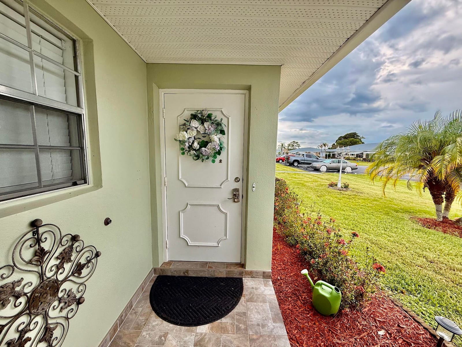 916 Savannas Point Drive Unit b — photo 2