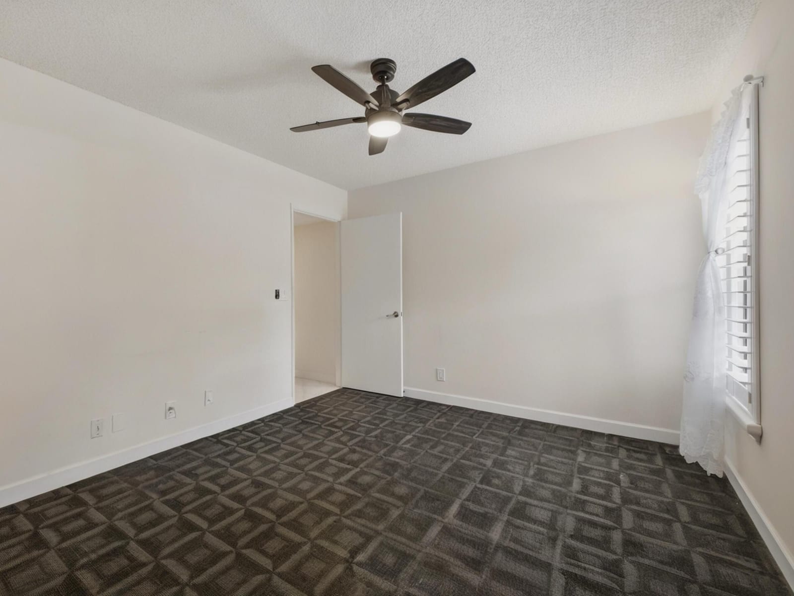 7280 Amberly Lane 201 — photo 8