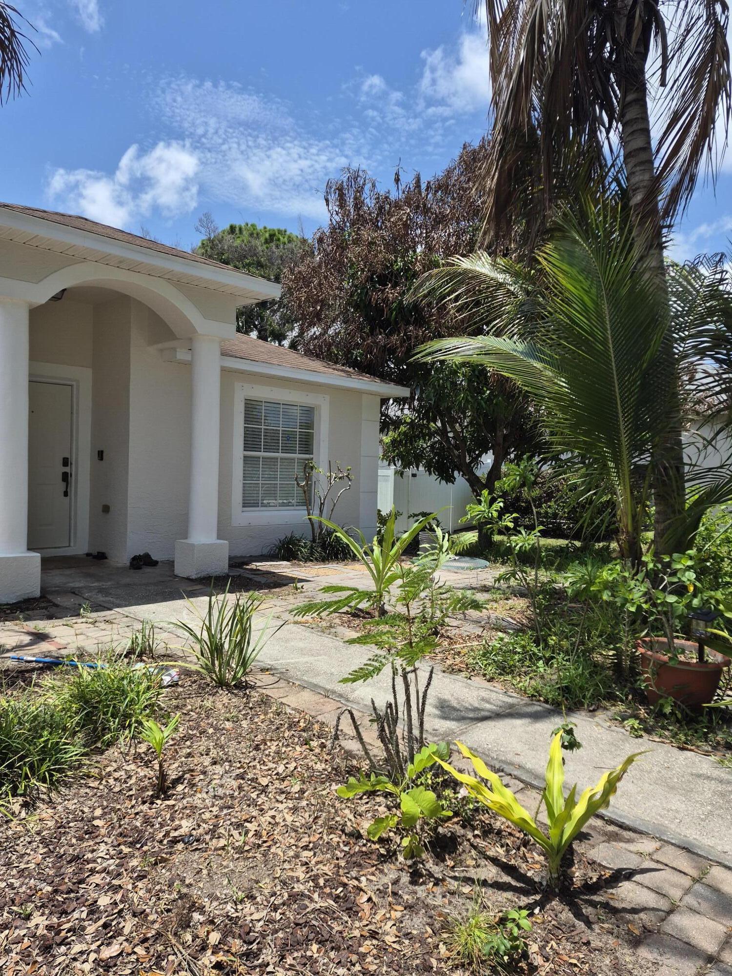 2282 SW Savona Boulevard, Port St. Lucie, FL 34953, Port St Lucie