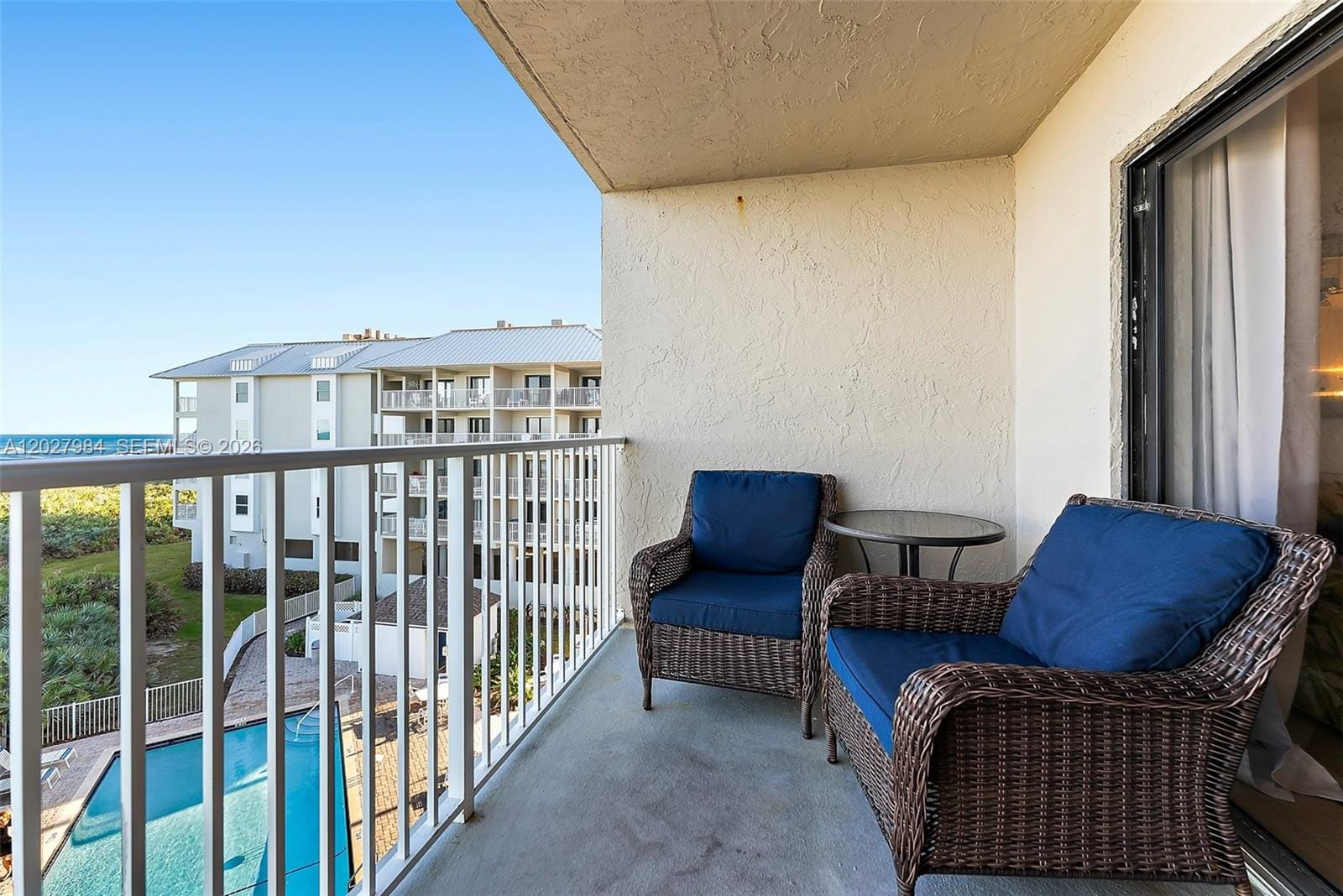 429 NE Tradewind Lane 305 — photo 12