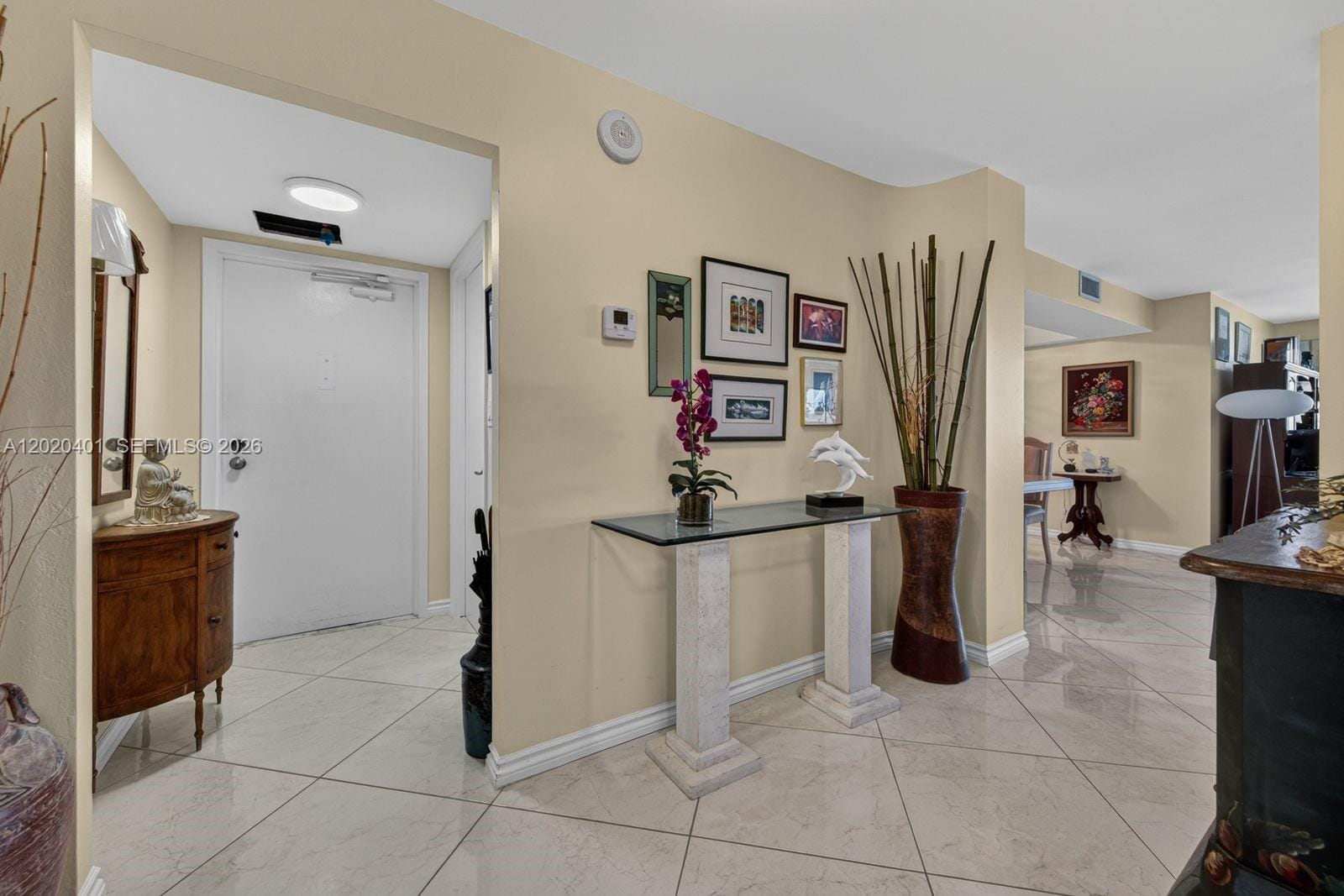 1901 N Ocean Boulevard 4D — photo 5