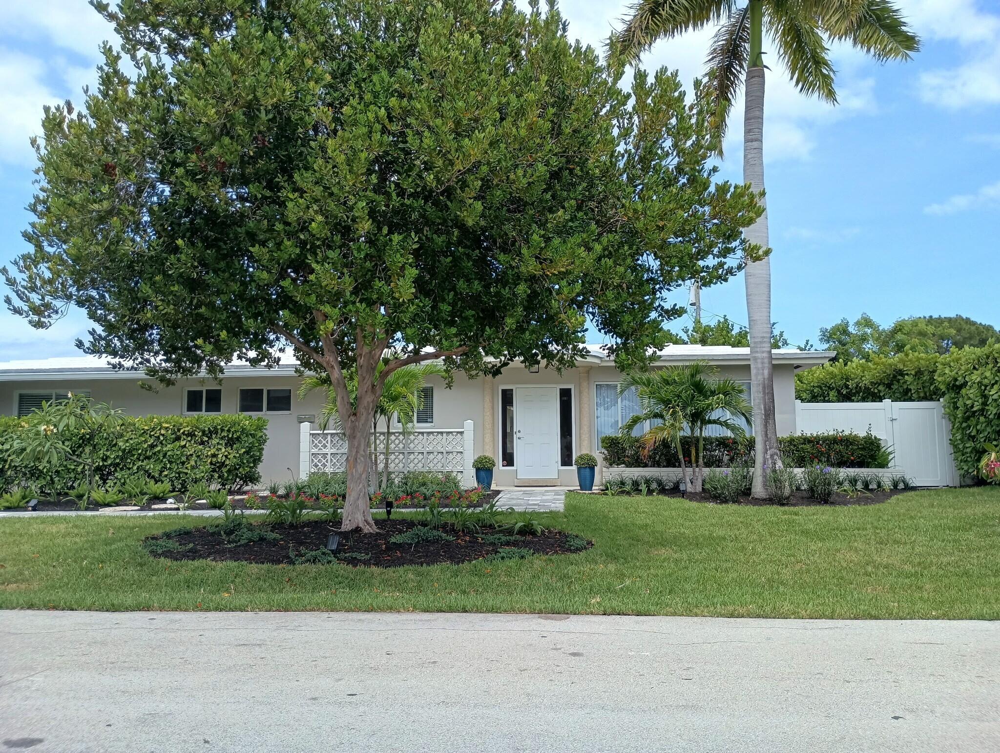 4454 W Tradewinds Avenue W, Lauderdale-By-The-Sea, FL 33308, Lauderdale By The Sea