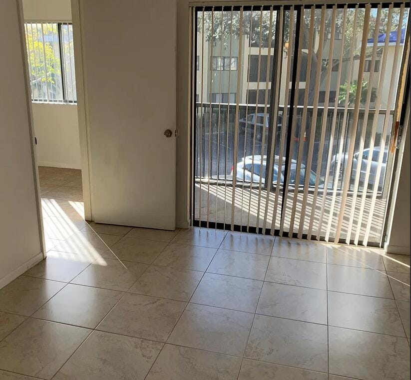 2445 SW 18th Terrace 703 — photo 8