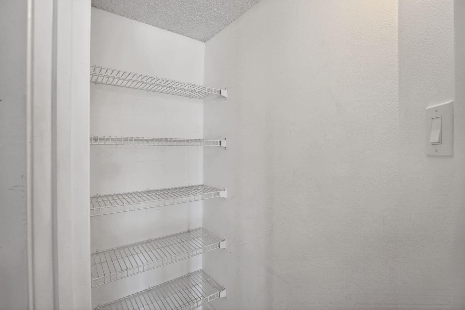 2445 SW 18th Terrace 922 — photo 9