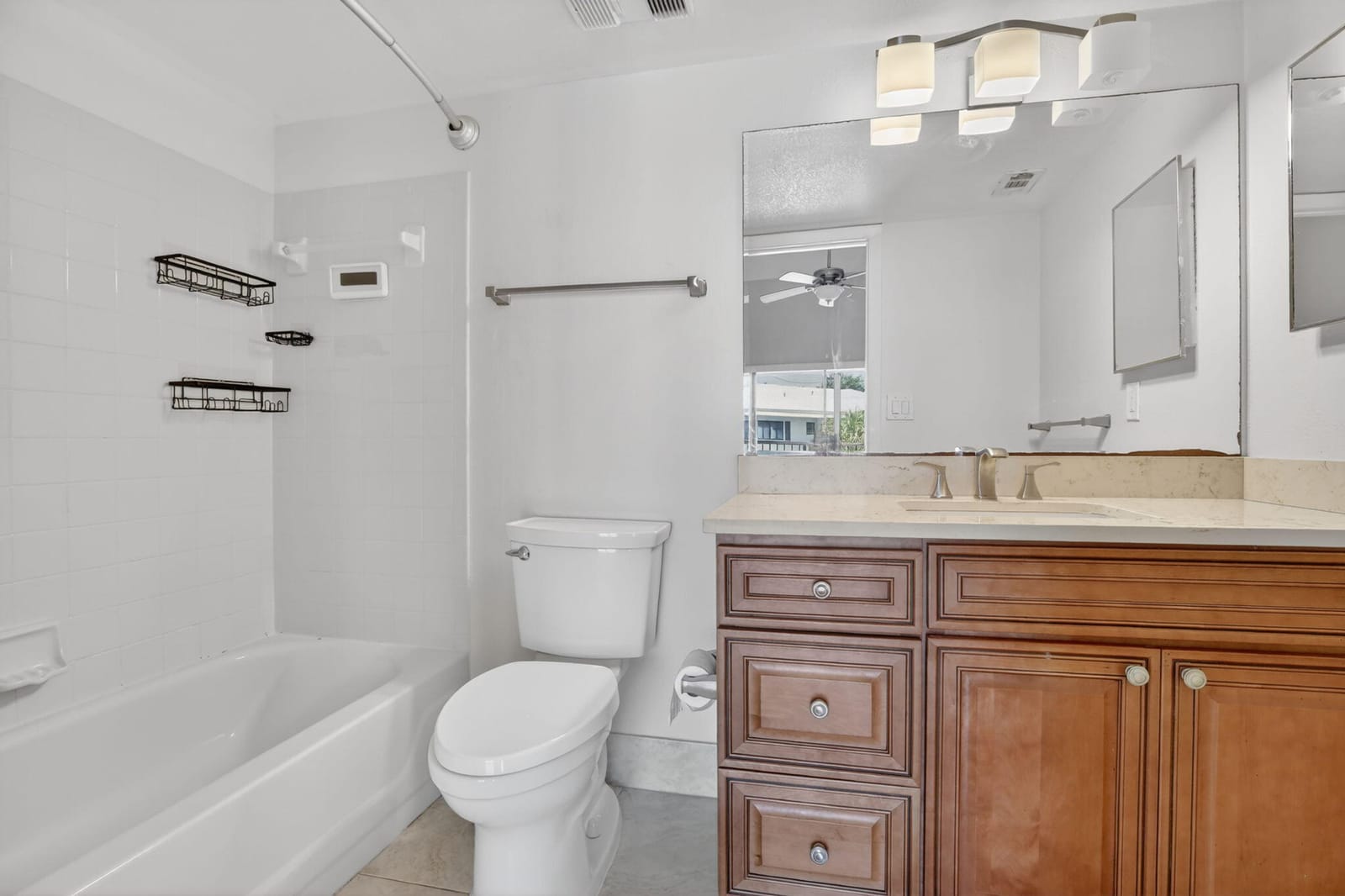 2445 SW 18th Terrace 922 — photo 12