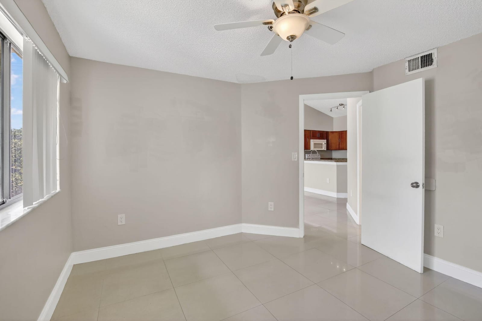 2445 SW 18th Terrace 922, Fort Lauderdale, FL 33315 photo 18