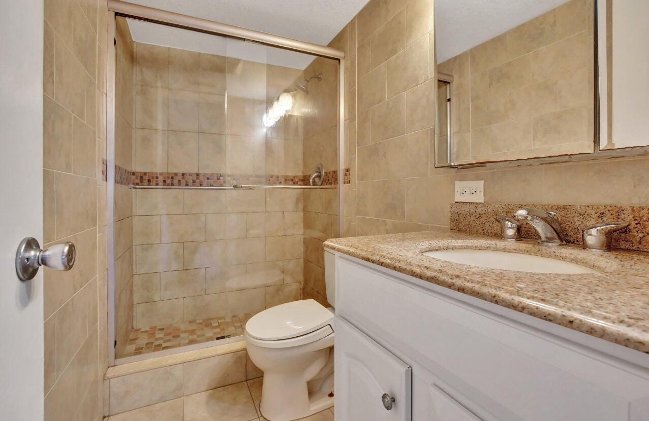 4025 N Federal Highway 212a — photo 7