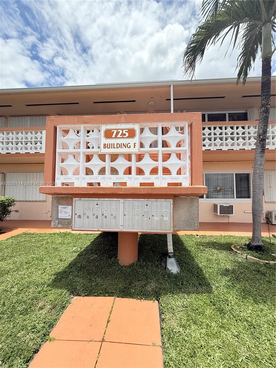 725 SW 11 Avenue F8, Hallandale Beach, FL 33009, Hallandale Beach