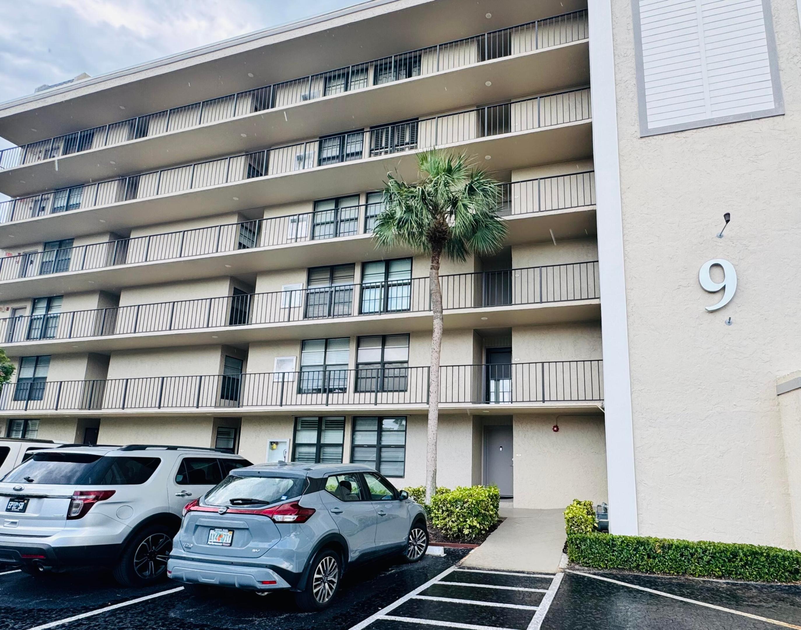 9 Royal Palm Way 102, Boca Raton, FL 33432, Boca Raton