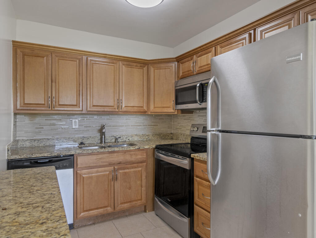 186 Norwich H 186, West Palm Beach, FL 33417, West Palm Beach