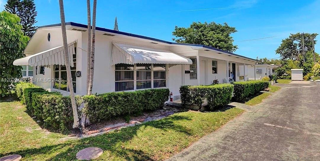 2627 Lincoln Street, Hollywood, FL 33020, Hollywood