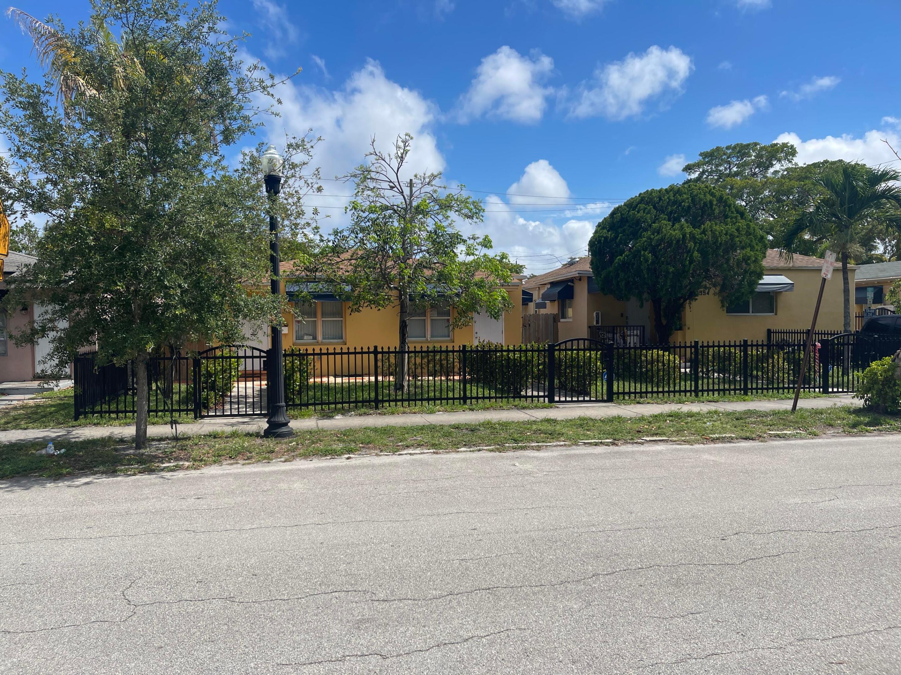 1948 Buchanan Street, Hollywood, FL, Hollywood